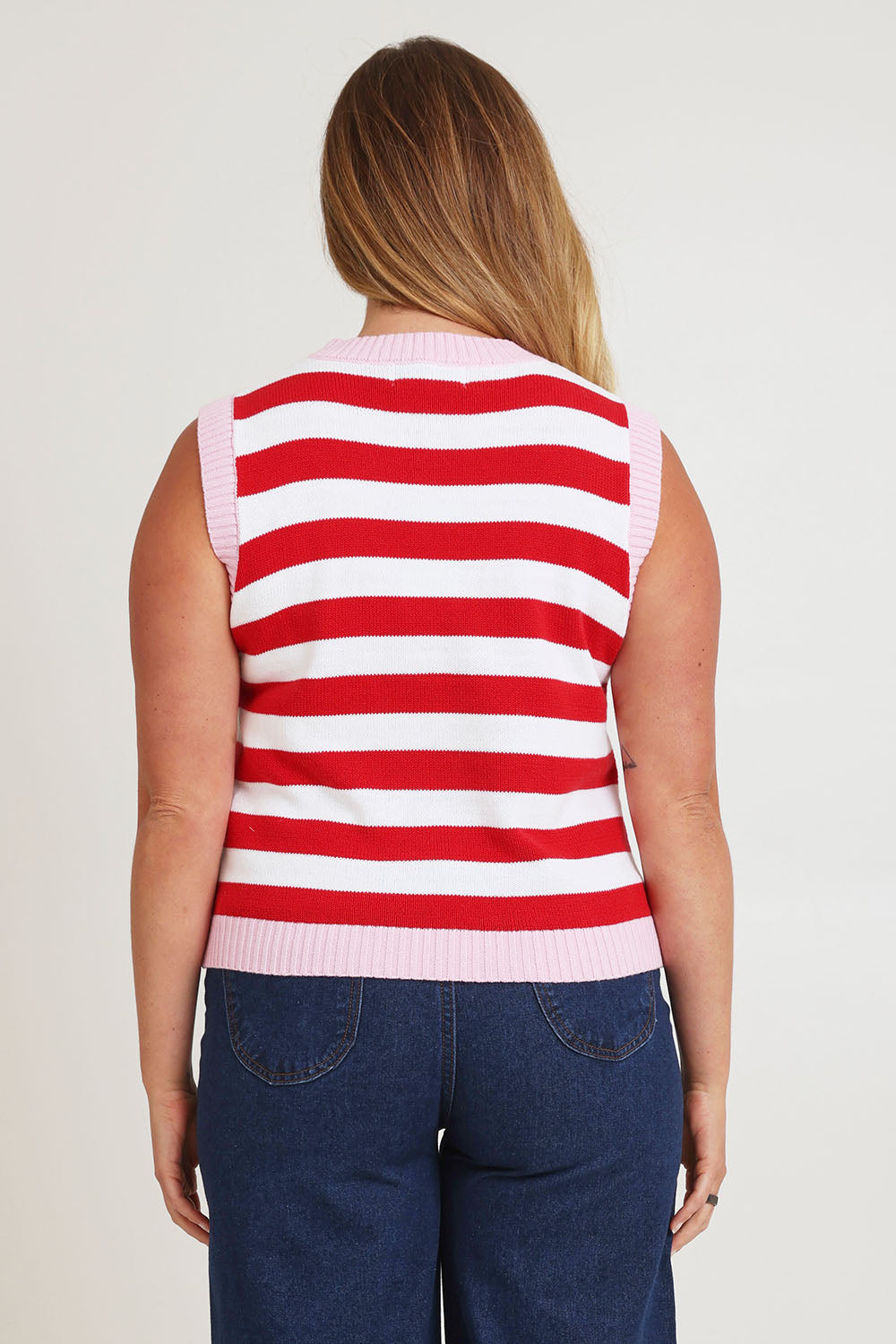 Model Chanel wearing size XL of the Cotton Blend Stripe Vest in colour Redwhite (Red), from the back