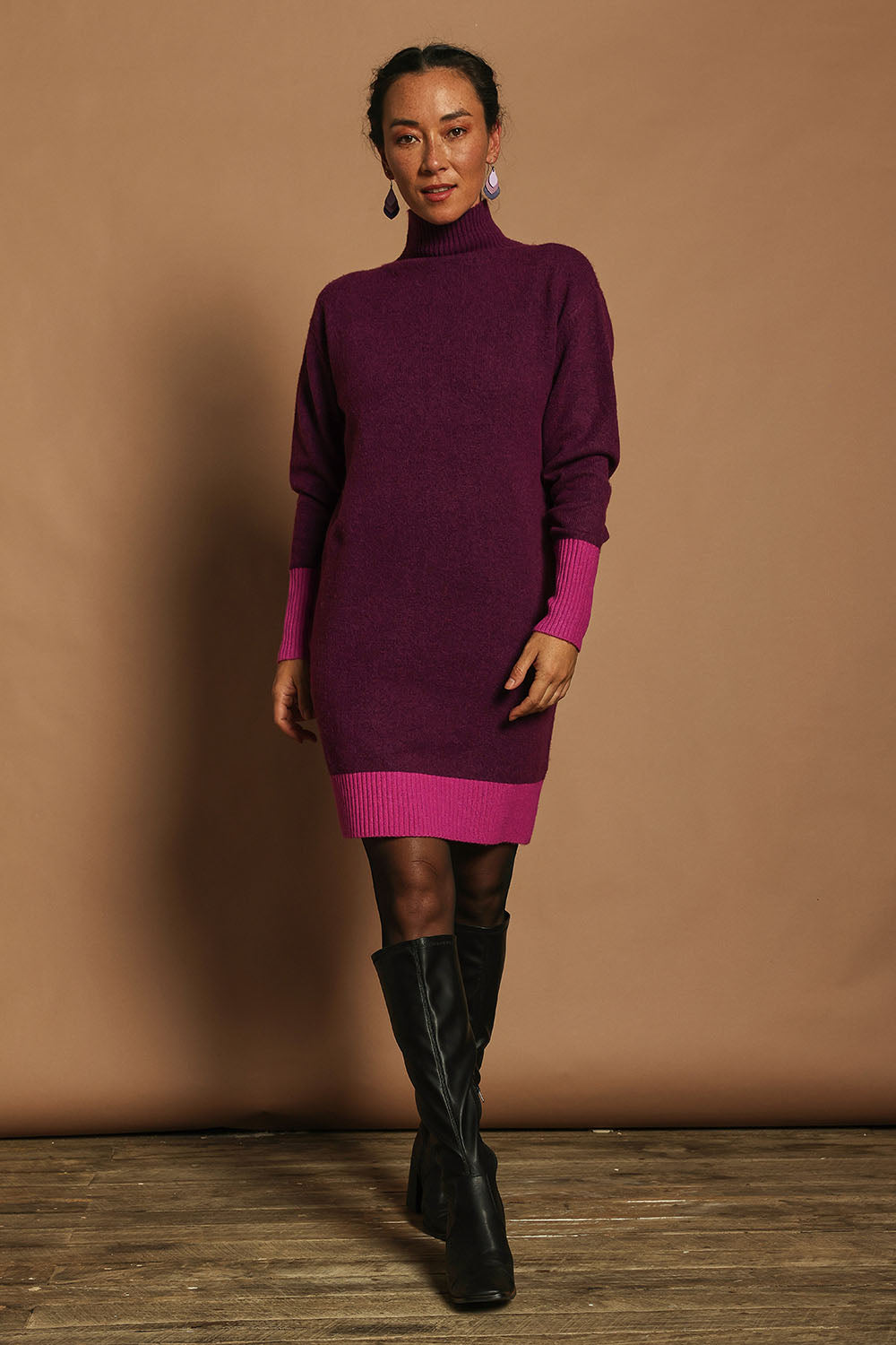 Model Katie wearing size S of the Two Tone Knit Dress in colour Wildberry (Pink), from the front, showing the whole outfit