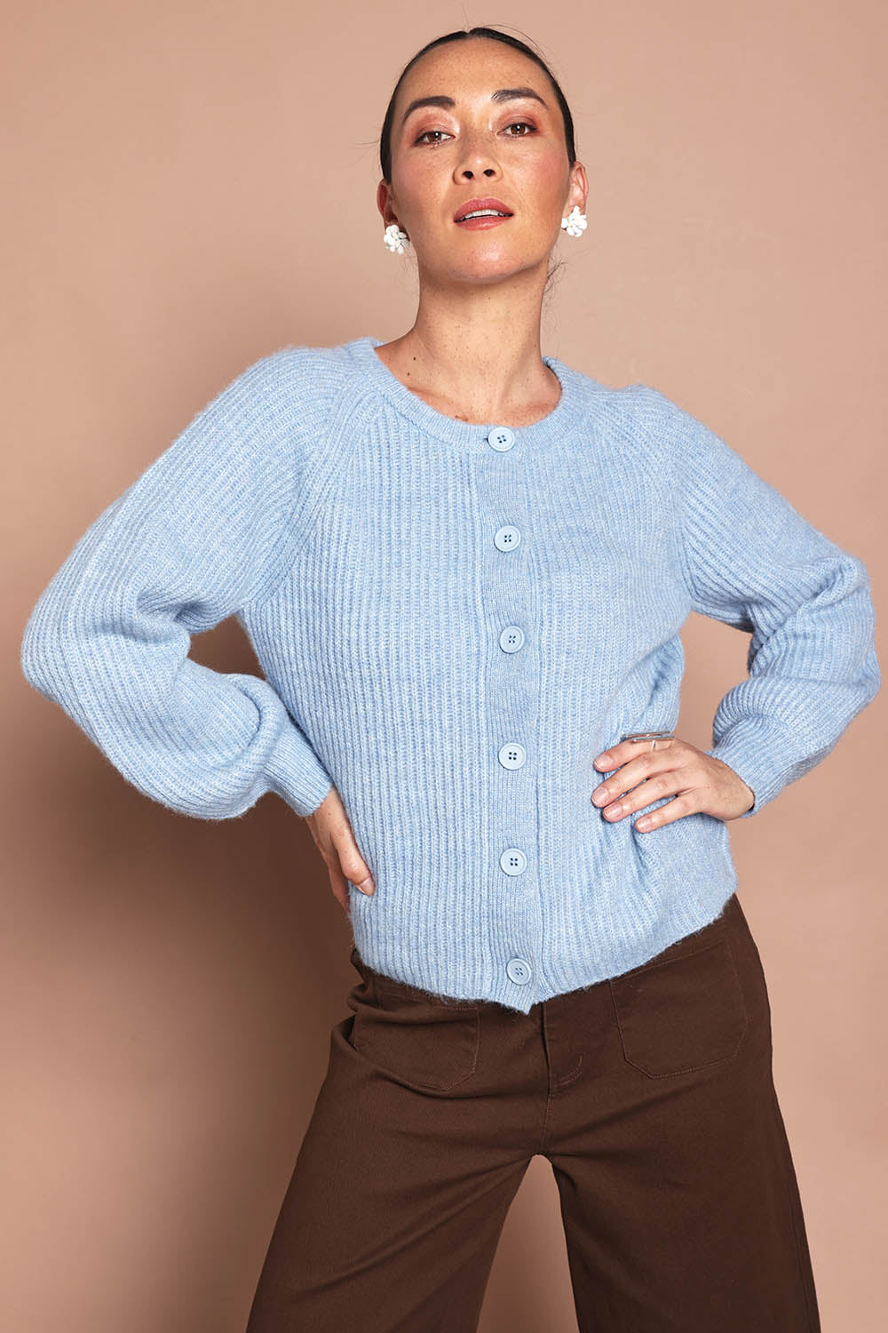 Model Katie wearing size 10 of the Wool Blend Ribbed Cardigan in colour Lightblue (Blue), from the front, cropped image