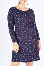 Model Stefania wearing size L of the Maggie Dress in colour AutumnTape (Blue), from the front, cropped image