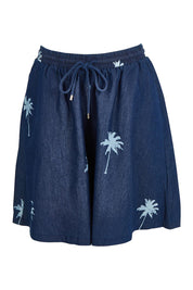 Product shot of the Montego Denim Short in colour Indigo (Blue), from the front
