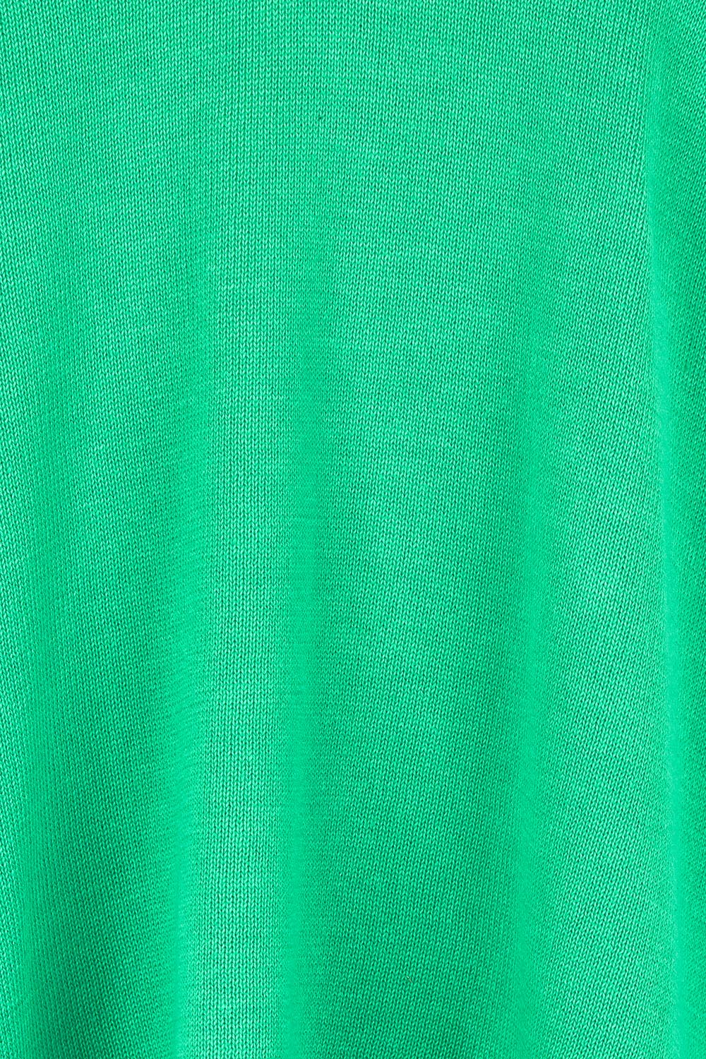 Product shot of the Vermont Star V Neck Jumper in colour Green (Green), detail