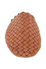 Product shot of the Barland Woven Leather Mule in colour Tan, detail