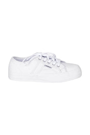 Product shot of the Cass Sneaker in colour White (White), from the front