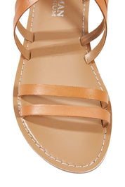 Product shot of the Skylah Flat in colour Tan, detail