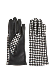Product shot of the Calgary Gloves in colour Blkhounds (Black), from the front