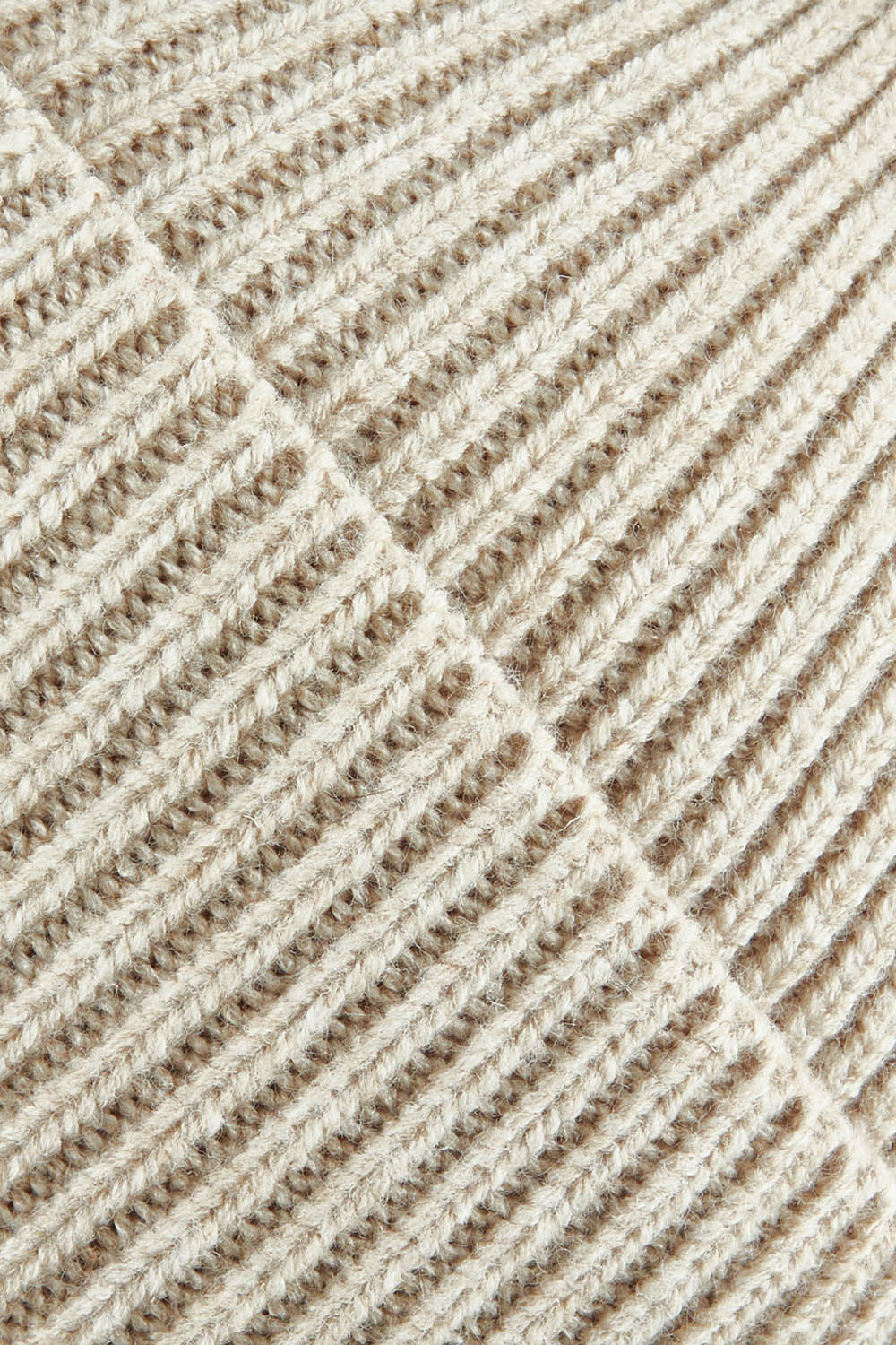 Product shot of the Beach Port Beanie in colour Nut, detail
