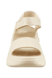 Product shot of the Cloud Nine Eva Sandal in colour Sand, detail