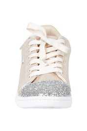 Product shot of the Stardust Sneaker in colour Champagne, detail