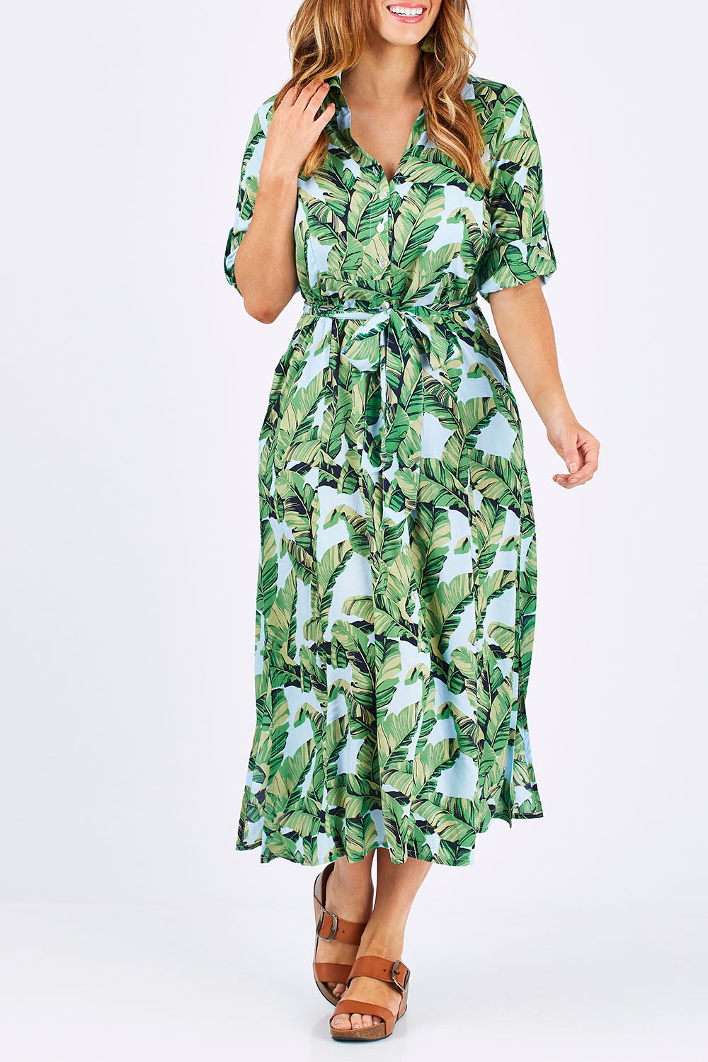 Model Laura wearing size M of the Patsy Dress in colour PapBlue (Blue), from the front, cropped image