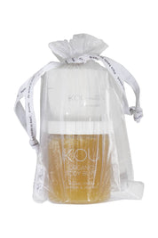 Product shot of the De Stress Mini Spa Duo Gift Pack in colour Destress (White), from the front