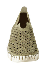 Product shot of the Tulip Sneaker in colour Army (Green), detail