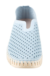 Product shot of the Tulip Sneaker – Ashblue in colour Ashblue, showing detail
