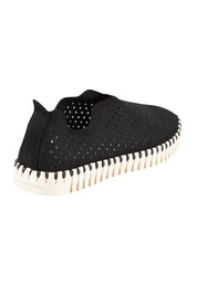 Product shot of the Tulip Sneaker in colour Black (Black), from the back