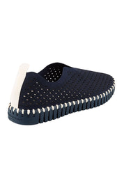 Product shot of the Tulip Sneaker - Darkindigoindigo in colour Darkindigoindigo, from the back