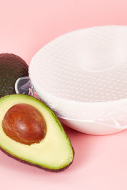 A model wearing size OneSize of the Reusable Food Wrapin colour Set Of 4 - Clear, from the front, showing the whole outfit