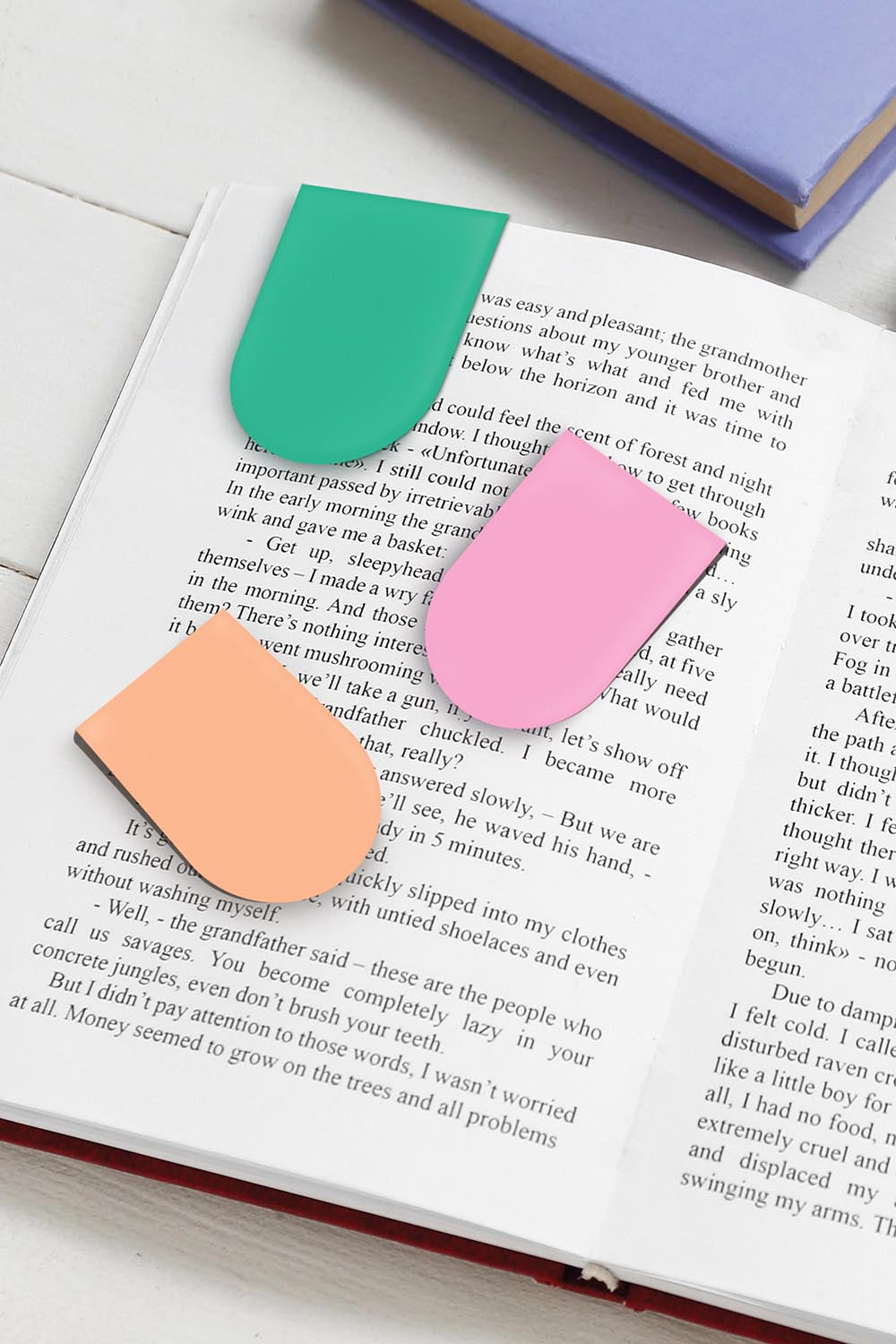 Product shot of the Happy Mondays Magnetic Bookmarks - Multi in colour Multi, from the front