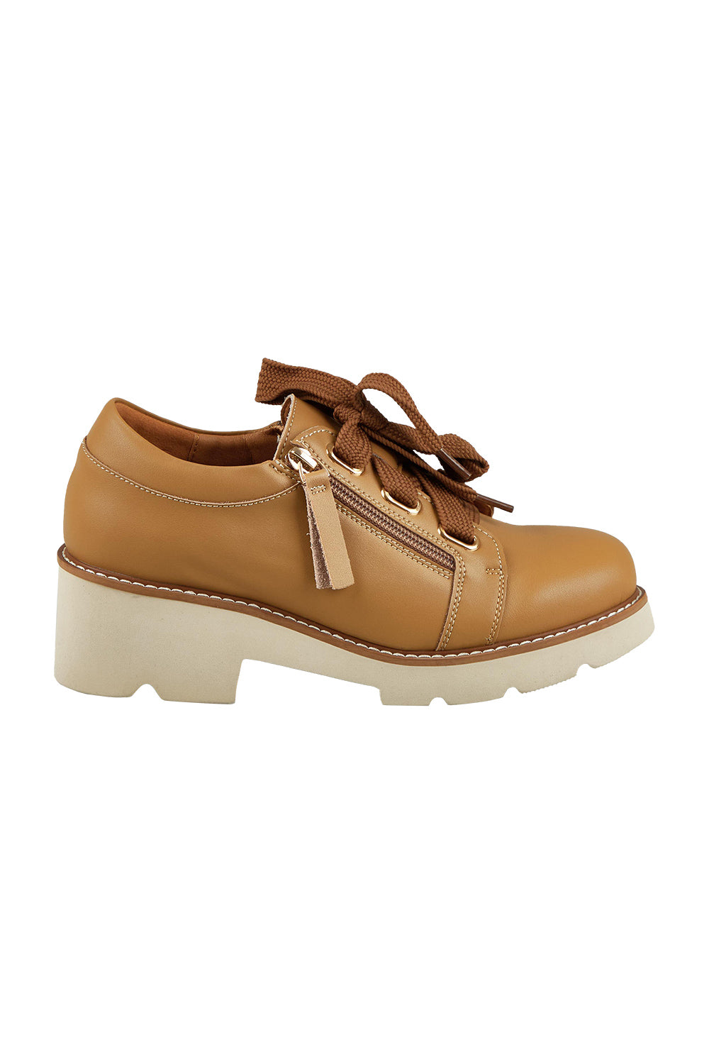 Product shot of the Newton Leather Lace Up in colour L - Camel, from the front