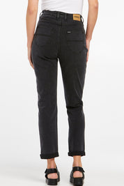 A model wearing the Hi Mom Curve in colour Silvlining (Black), from the back