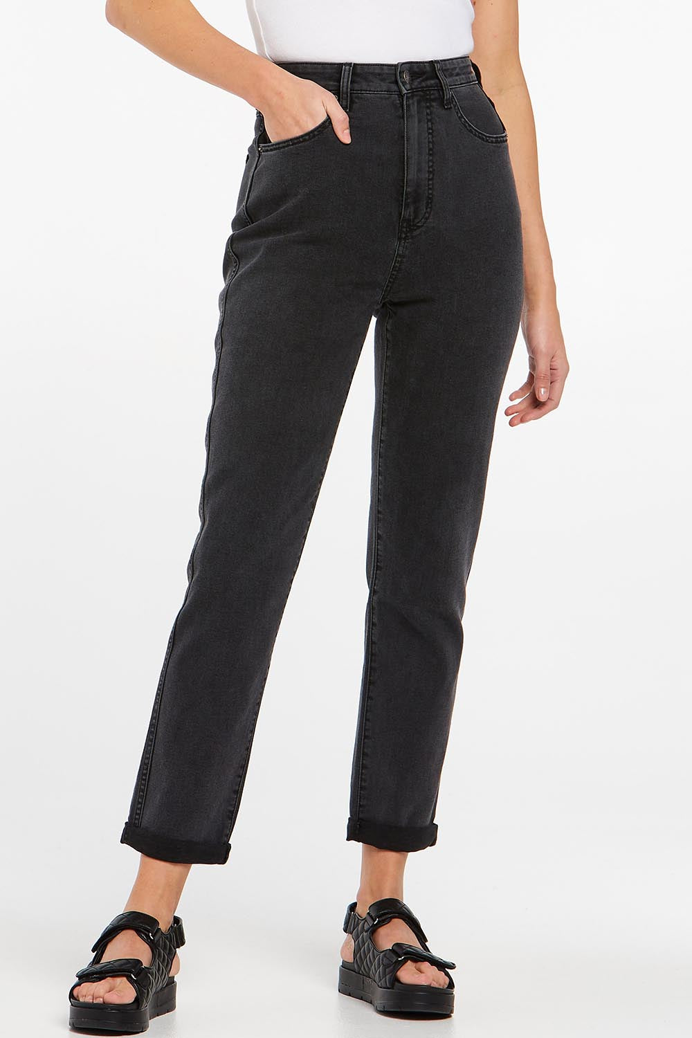 A model wearing the Hi Mom Curve in colour Silvlining (Black), from the front, cropped image