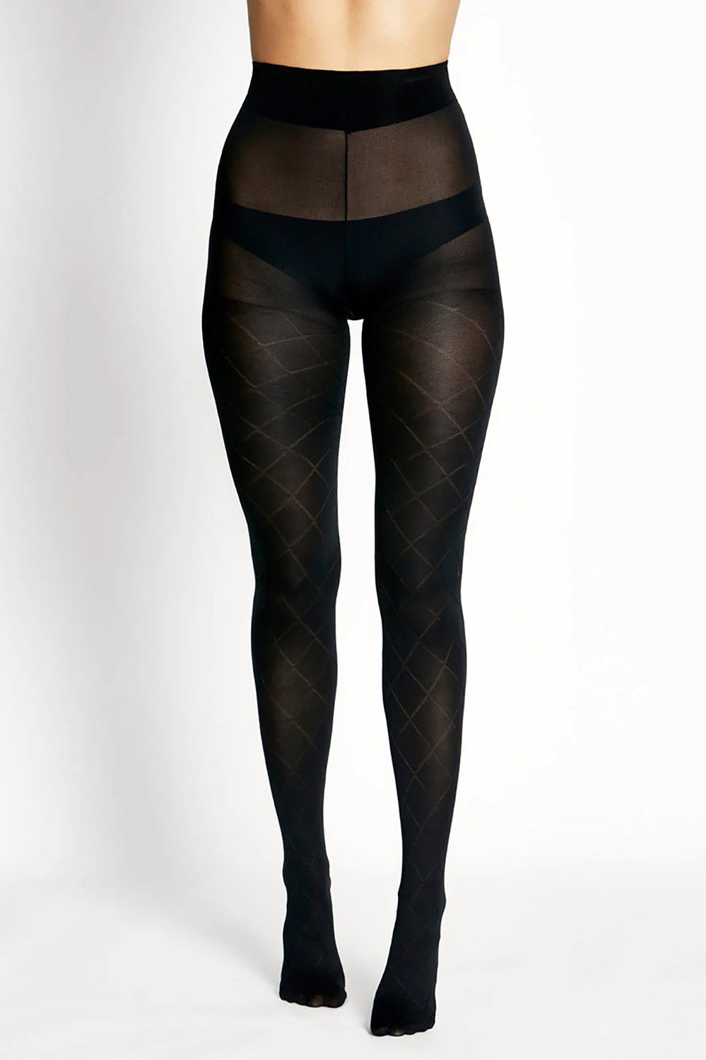 A model wearing the Alaria Fuller Figure Tight in colour Nero (Black), from the front, cropped image
