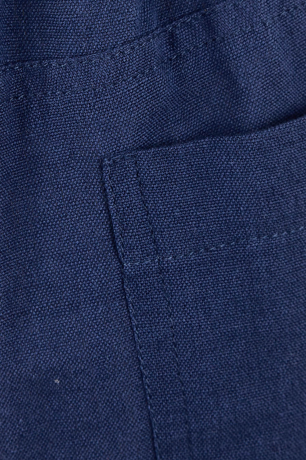 Product shot of the Beach Short in colour Navy (Blue), detail