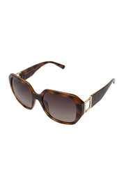 Product shot of the Bessie Sunglasses in colour Tortoise, detail