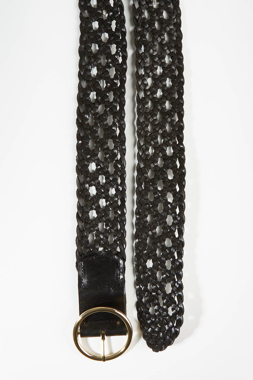A model wearing size S of the Alice Leather Belt in colour Black (Black), from the front, showing the whole outfit