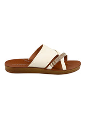 Product shot of the Bride Slide in colour Bone, from the front