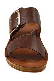 Product shot of the Doti Double Strap Slide in colour Mocha, detail