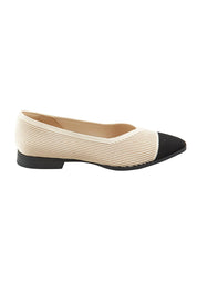 Product shot of the Syracus Fly Knit Washable Flat in colour TaupeBlack, from the front