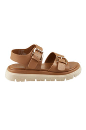 Product shot of the Toli Flatform in colour Pecan, from the front