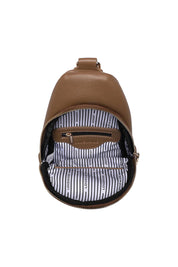 Product shot of the Bella Sling Bag in colour Caramel, detail