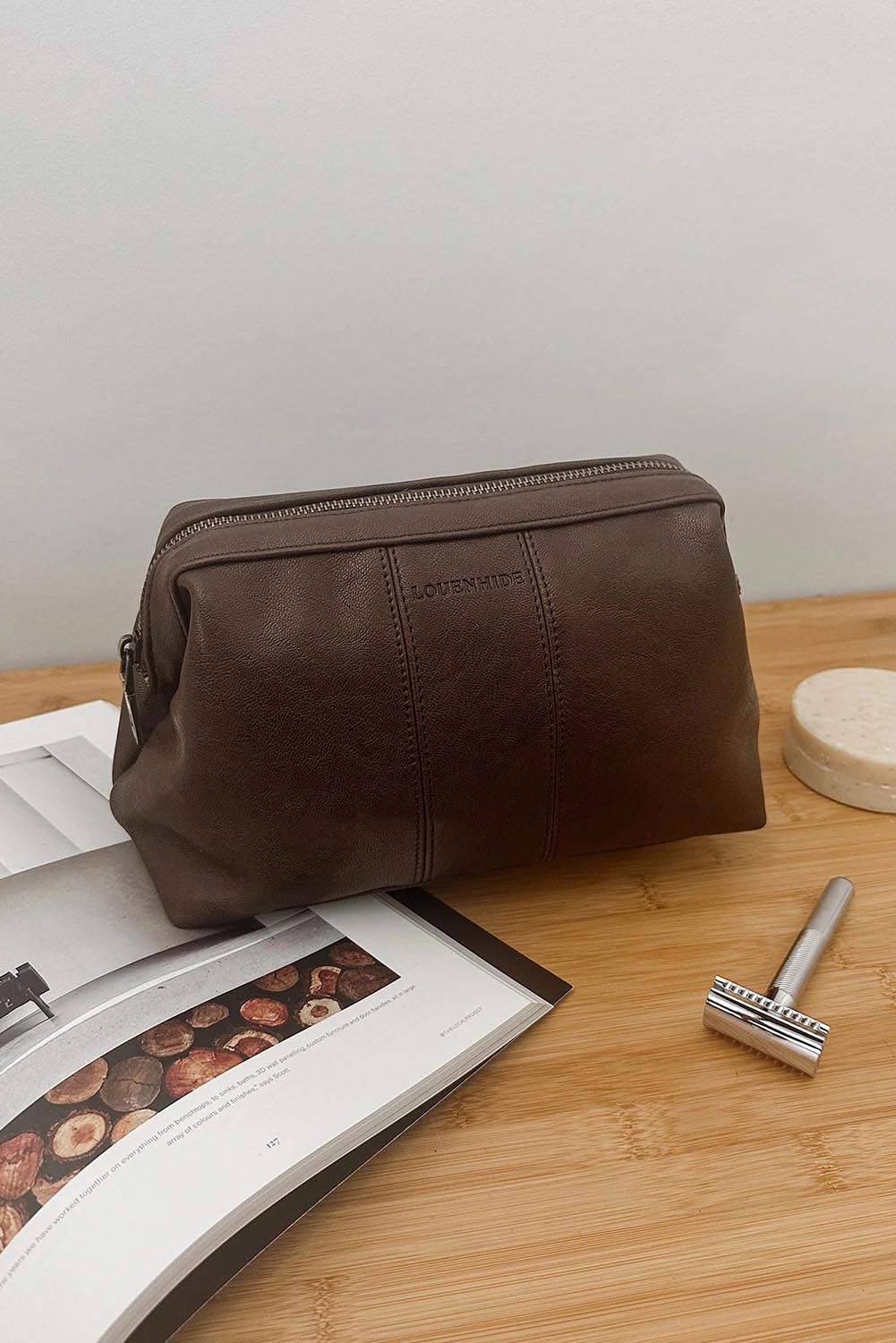 Albie Cosmetic Case – Chocolate