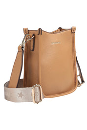 Product shot of the Parker Phone Crossbody Bag in colour Camel, detail