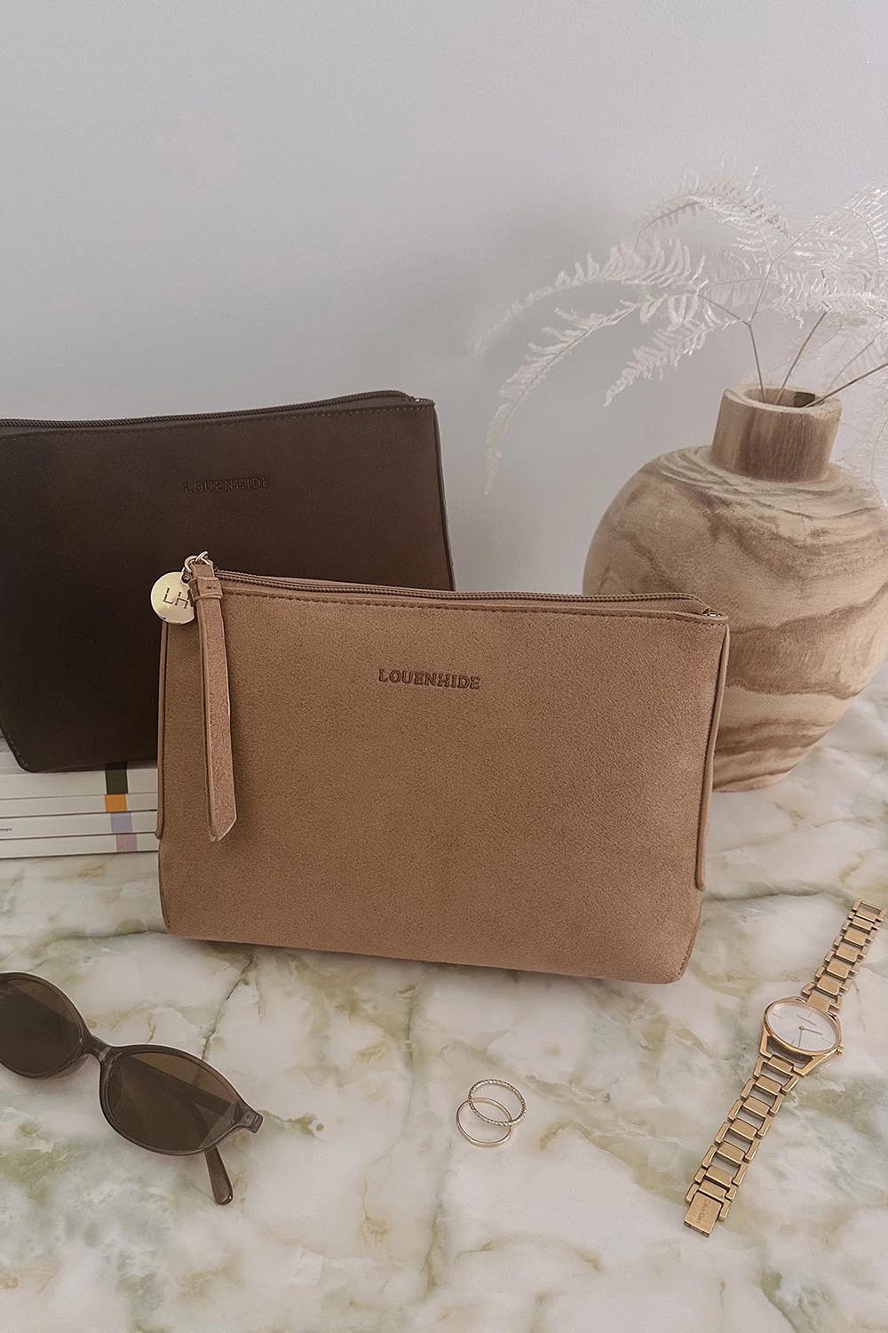 A model wearing The Everyday Pouch in colour Honeysuede, from the front, showing the whole outfit