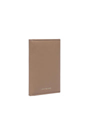 Product shot of the Venice Passport Wallet in colour Mocha, detail