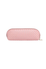 Product shot of the Jayne Makeup Bag in colour Duskypink (Pink), from the back