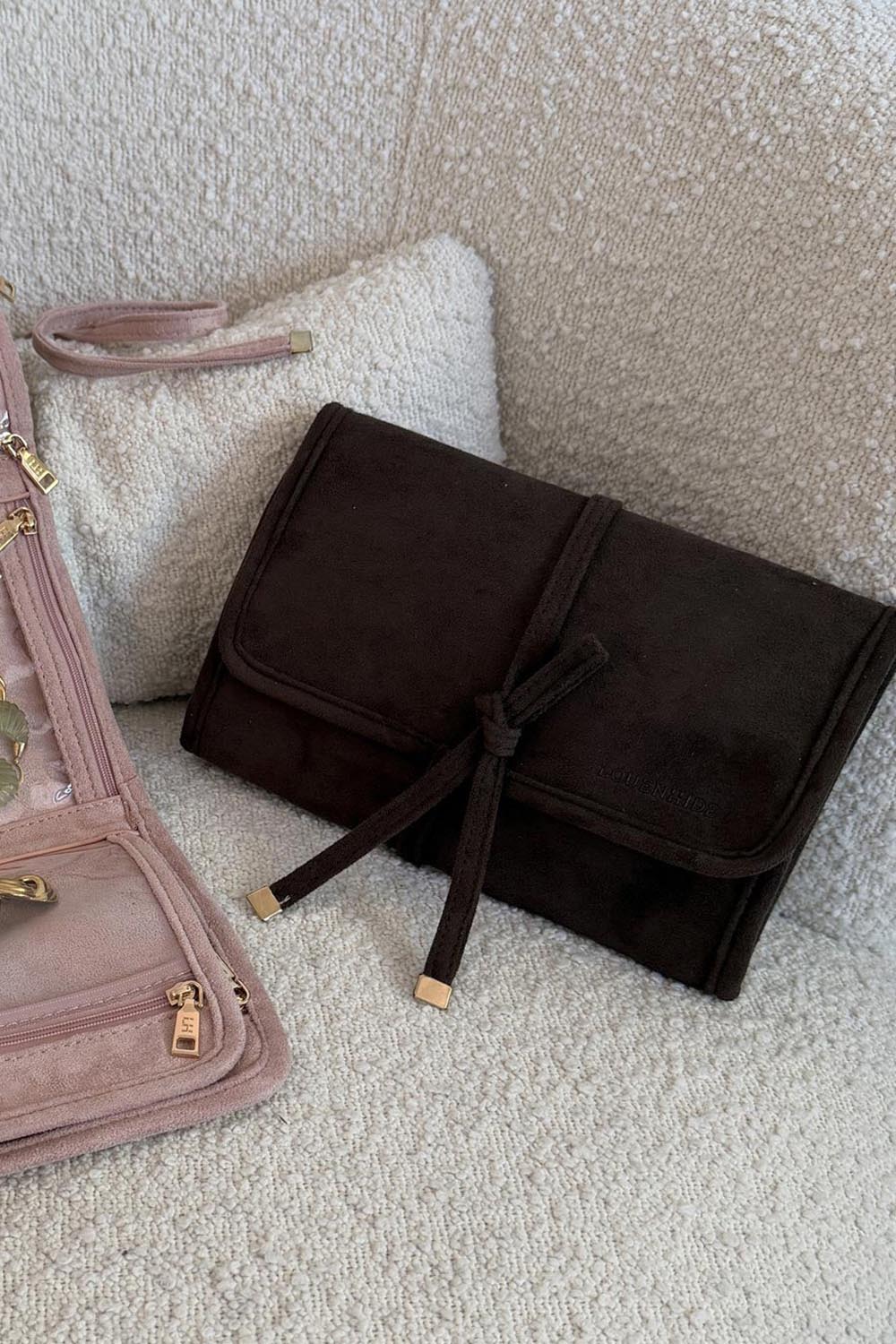 Product shot of the Carla Suedette Jewellery Sleeve - Chocolatesuede in colour Chocolatesuede, from the back