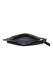 Product shot of the Suki Phone Bag in colour Black (Black), detail