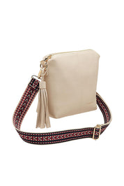 Product shot of the Kasey Crossbody Bag in colour Linen, detail