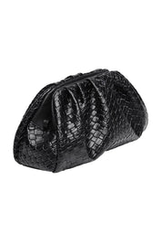 Product shot of the Macy Woven Clutch in colour Black (Black), detail