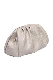 Product shot of the Macy Woven Clutch in colour Malt, detail