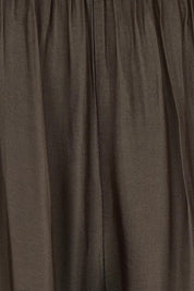 Product shot of the Silk Pant in colour Moro, detail