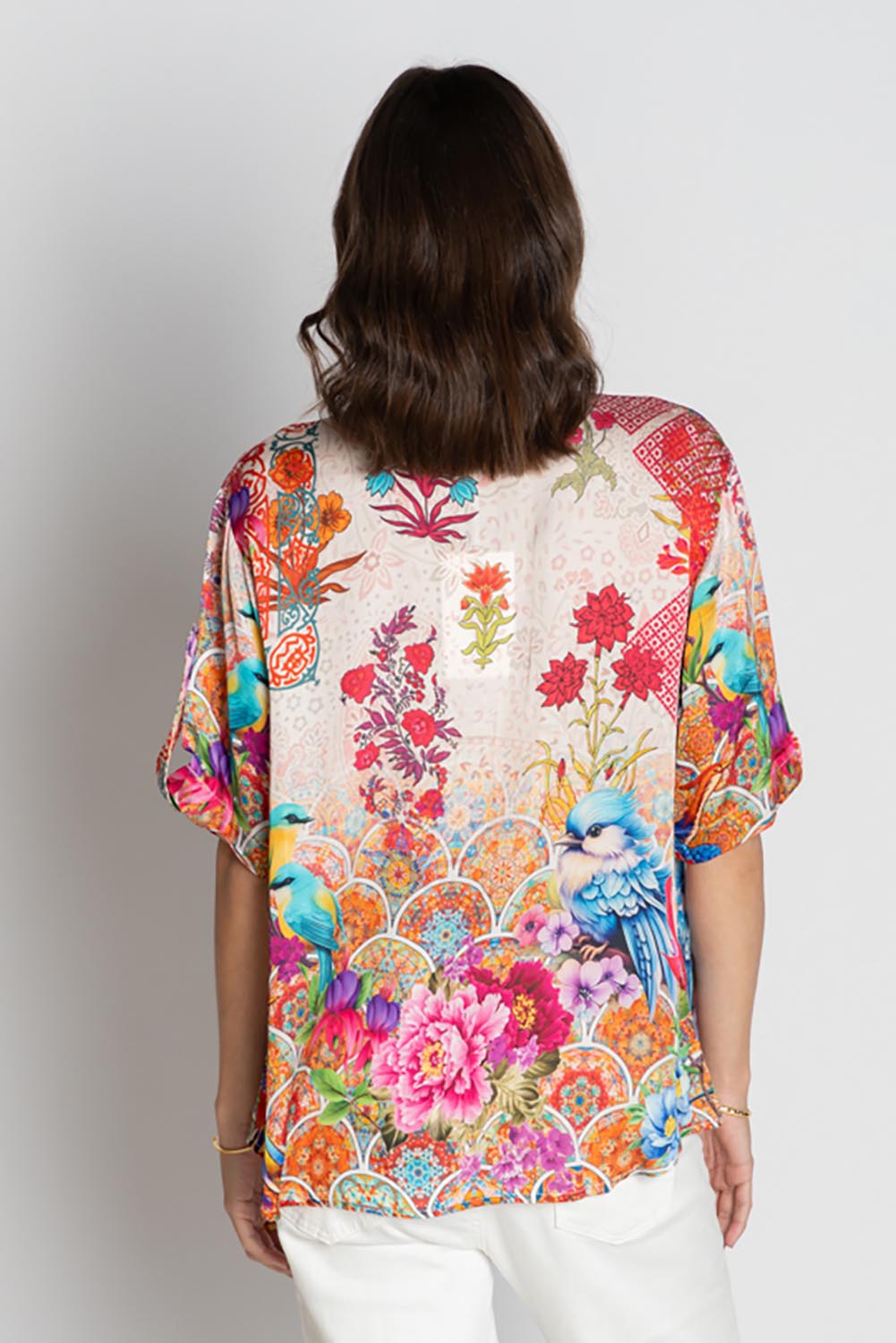 A model wearing the Baglioni Shirt in colour Print, from the back