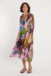 A model wearing the Banderas Modal Blend Kaftan in colour Lilac (Purple), from the front, showing the whole outfit