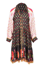 Product shot of the Grenadine Dress in colour Truffle, from the front