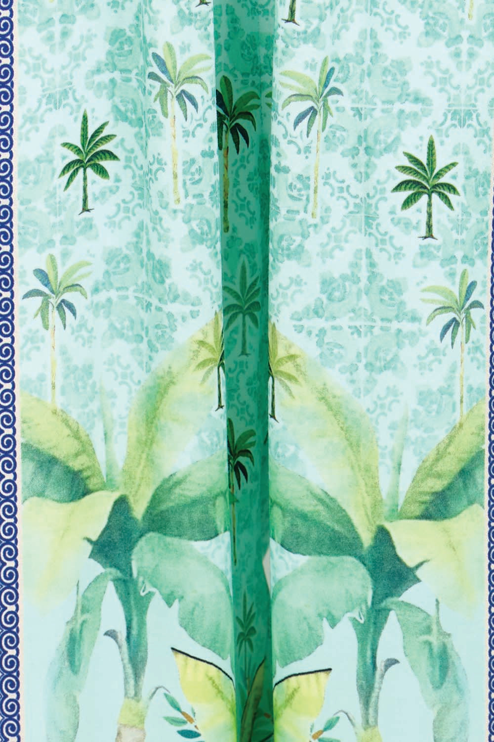 Product shot of the Zilara Pant – Mist in colour Mist, showing detail