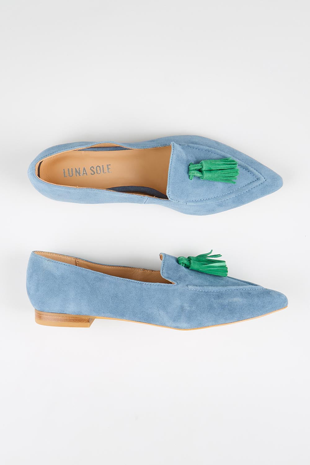 Model Genericm wearing size sample of the Palace Loafer - Cobaltemerald in colour Cobaltemerald, from an angle