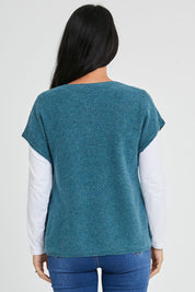 Model Katie wearing size S of the Komma Sweater in colour Aqua (Green), from the back